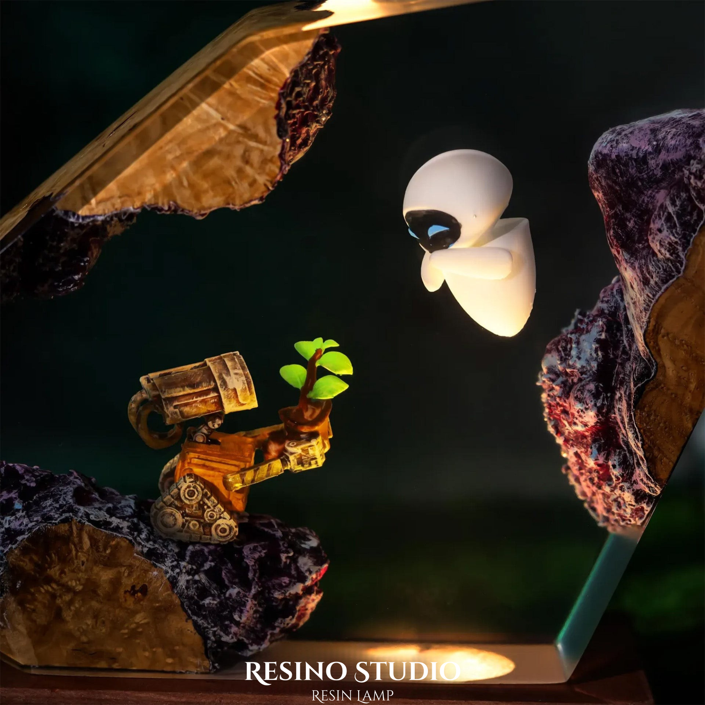 Wall-E & EVE, Movie Resin Lamp Disley Land