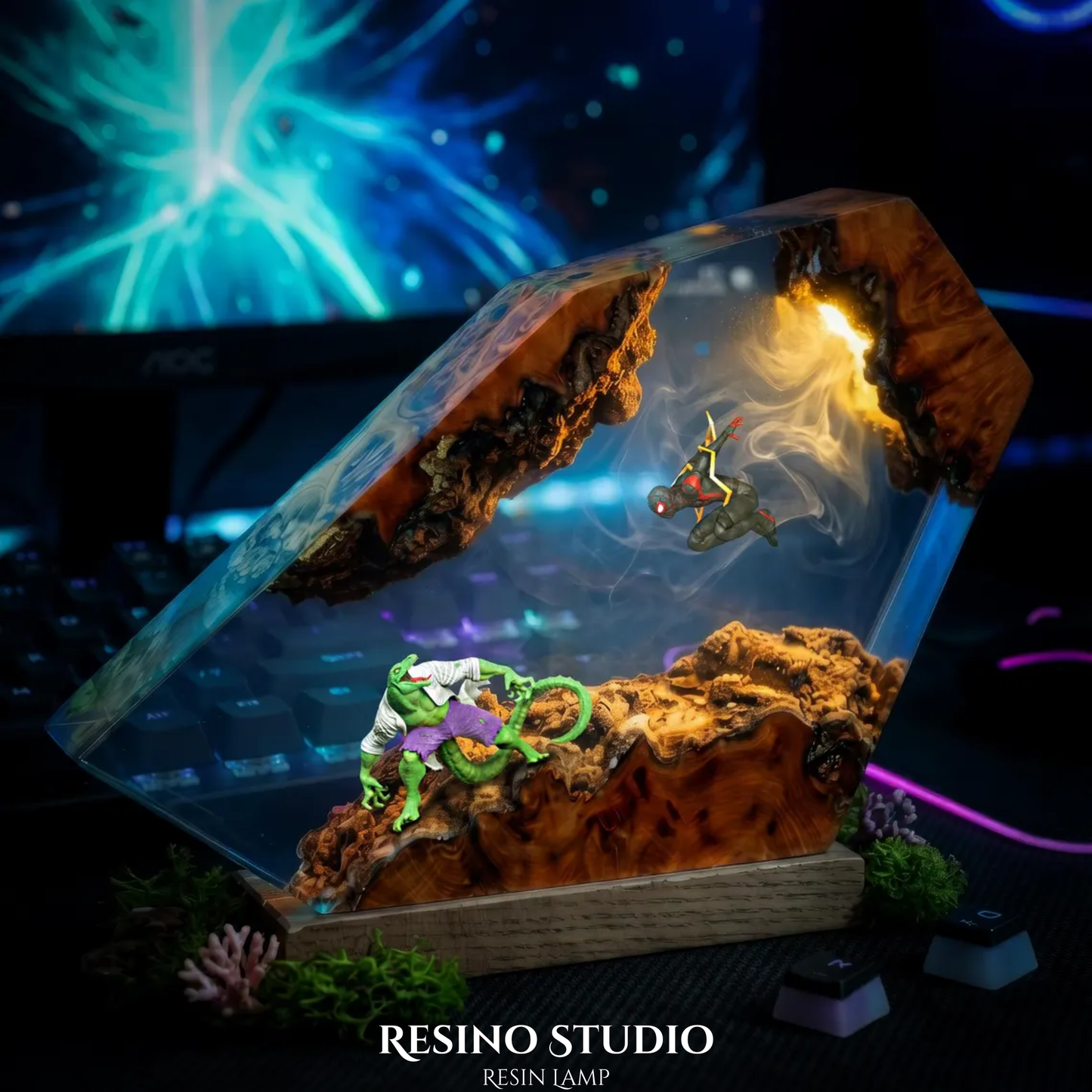 Spider-Man vs Lizard Resin Lamp, Marvel Night Light